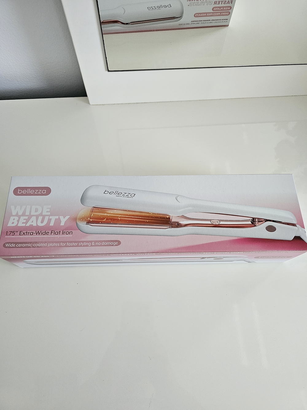 Bellezza Wide Beauty 1.75" Extra-Wide Flat Iron in White New Never Used